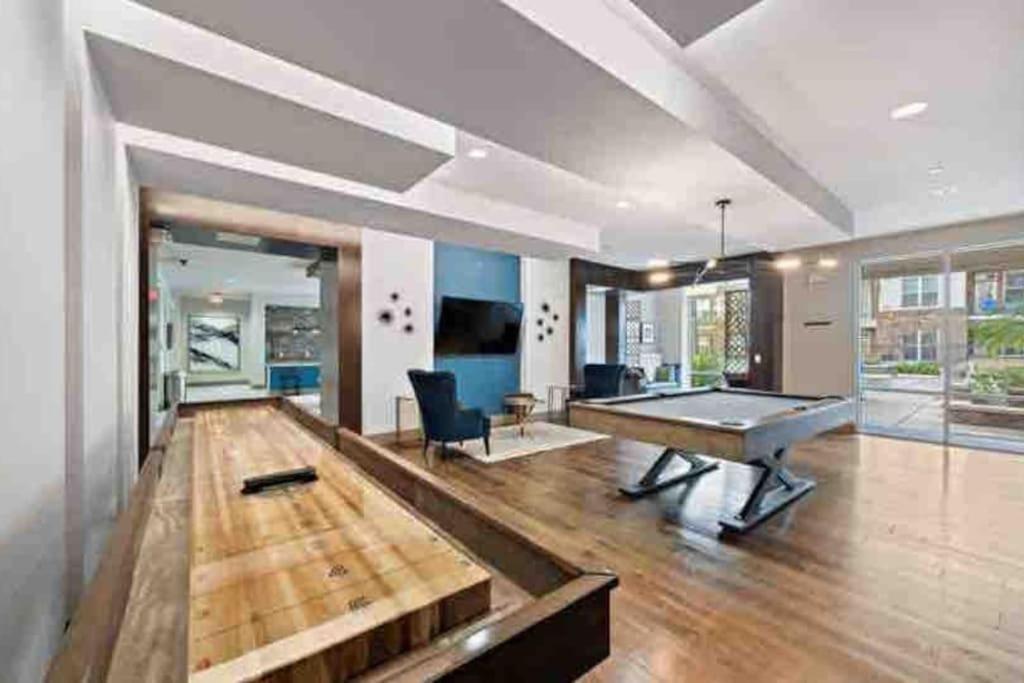 Fancy Apt Downtown. Pool. Gym. Lounge. Pet Ok Houston Exterior photo
